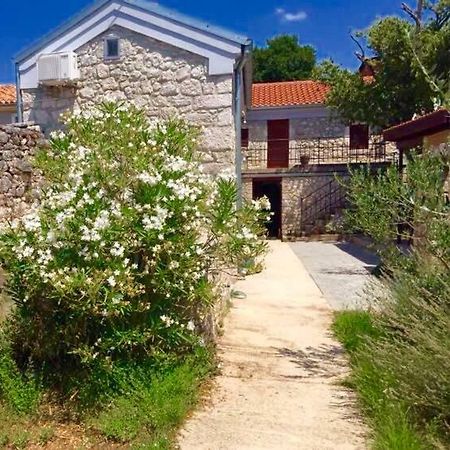 Holiday Home Banalu جادرانوفو المظهر الخارجي الصورة
