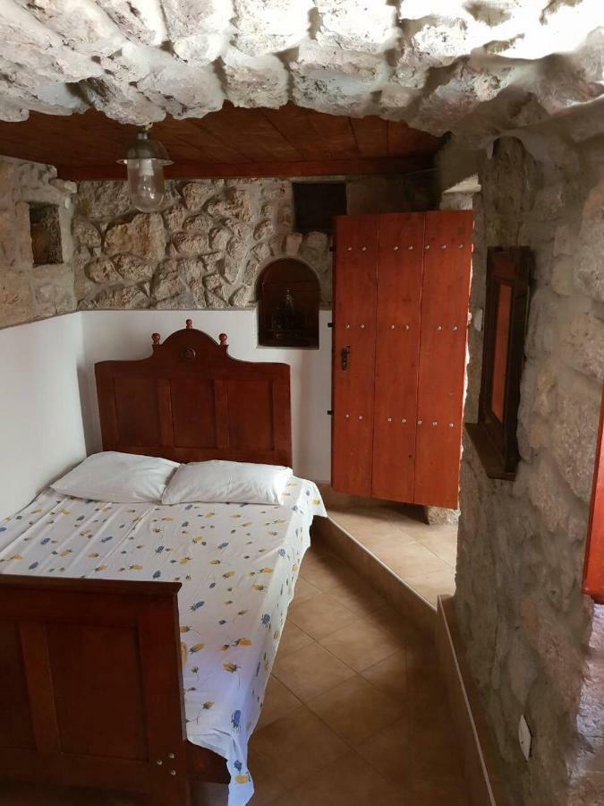 Holiday Home Banalu جادرانوفو المظهر الخارجي الصورة