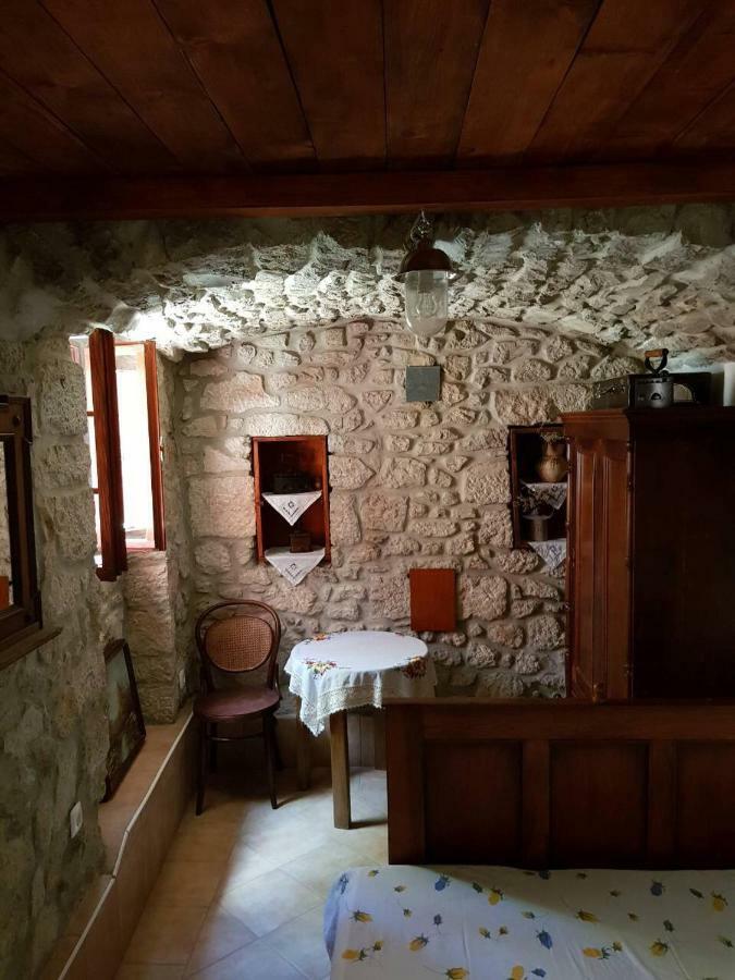 Holiday Home Banalu جادرانوفو المظهر الخارجي الصورة