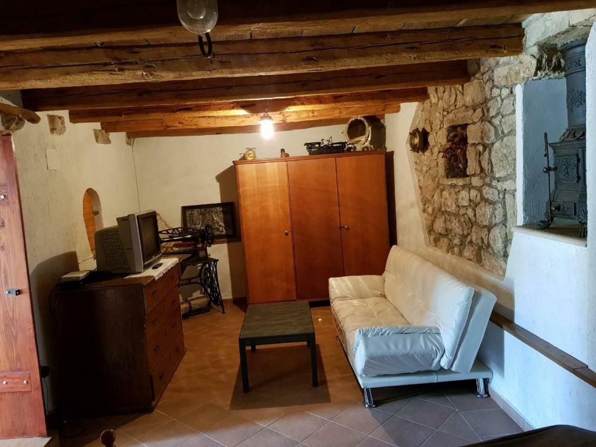 Holiday Home Banalu جادرانوفو المظهر الخارجي الصورة