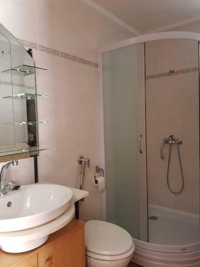 Holiday Home Banalu جادرانوفو المظهر الخارجي الصورة